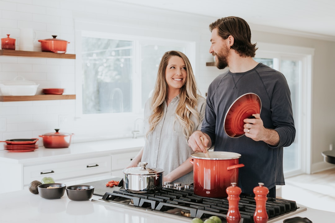 Efficient Cooking with a White Microwave